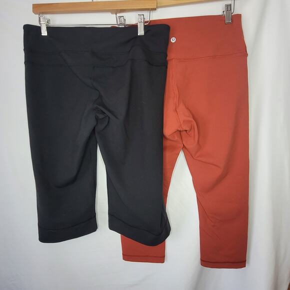 Lululemon- Women's 2 piece bundle- Cropped pants and shorts- size 10 - Picture 4 of 10
